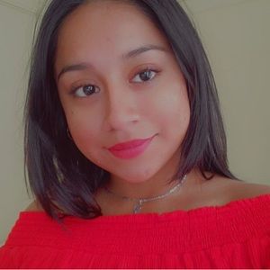 Meet your Posher, Dalia